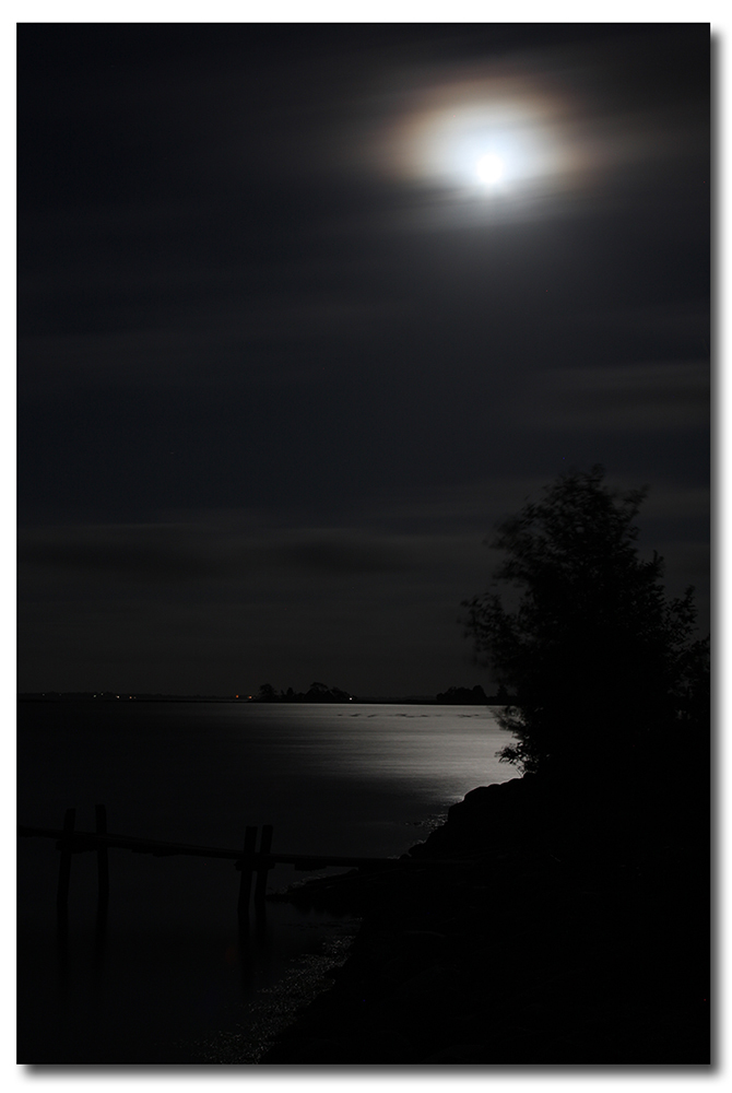 Moon over Lemkenhafen