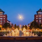 Moon Over Mannheim. Augustaanlage