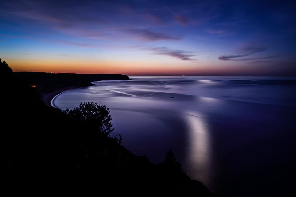 Moon reflections at sunrise