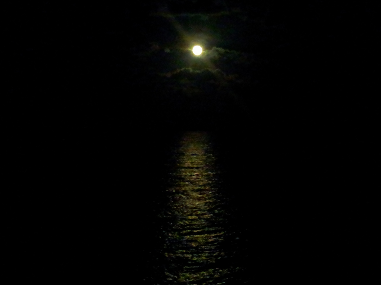 moon & sea