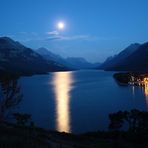 Moonlight im Waterton Lake