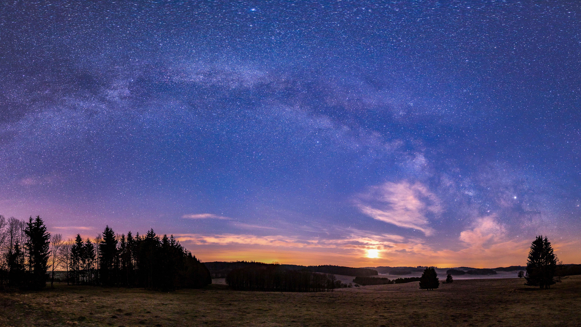 Moonrise and Milkyway - 4h20