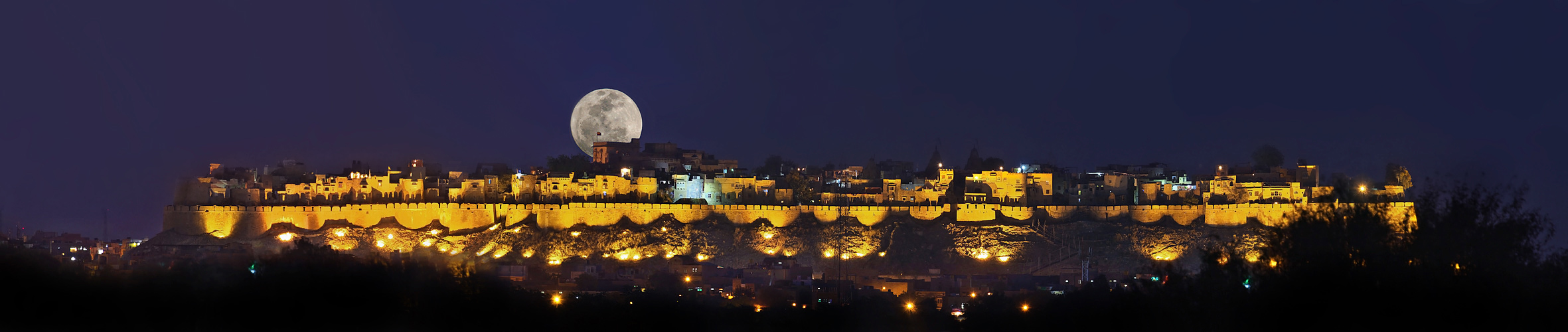 moonrise at Jaisalmer