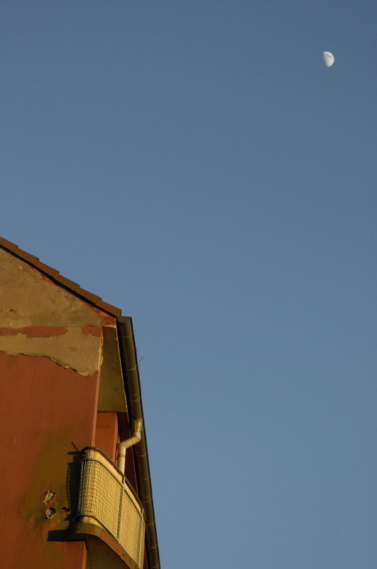 moonrise in barmbek