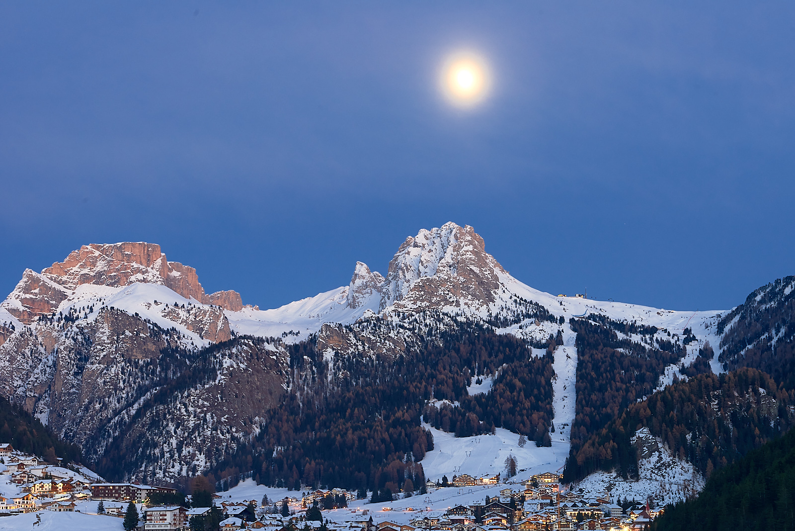 Moonrise in the alps