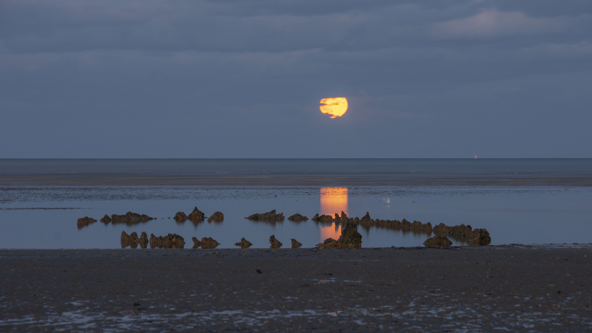 Moonrise over Wreck