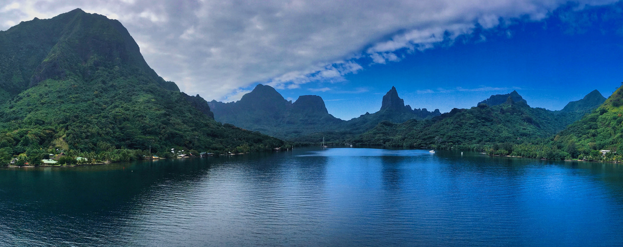 Moorea Skyline