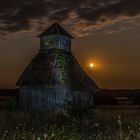 Moorkirche Tütsberg mit Mond