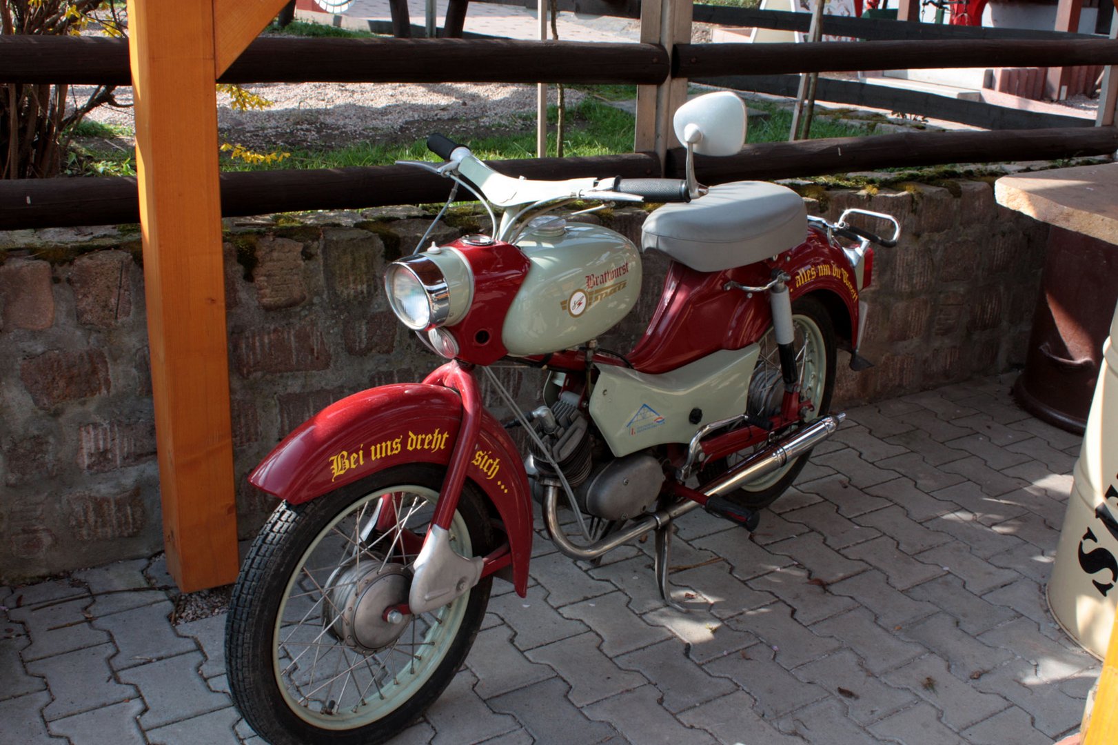 Moped "Spatz" von Simson Suhl aus dem Jahre 1967