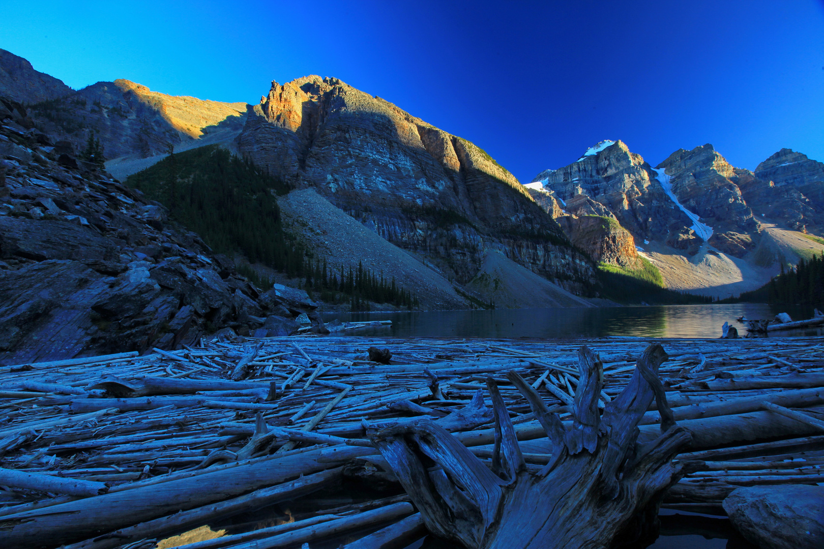 " Moraine Lake "