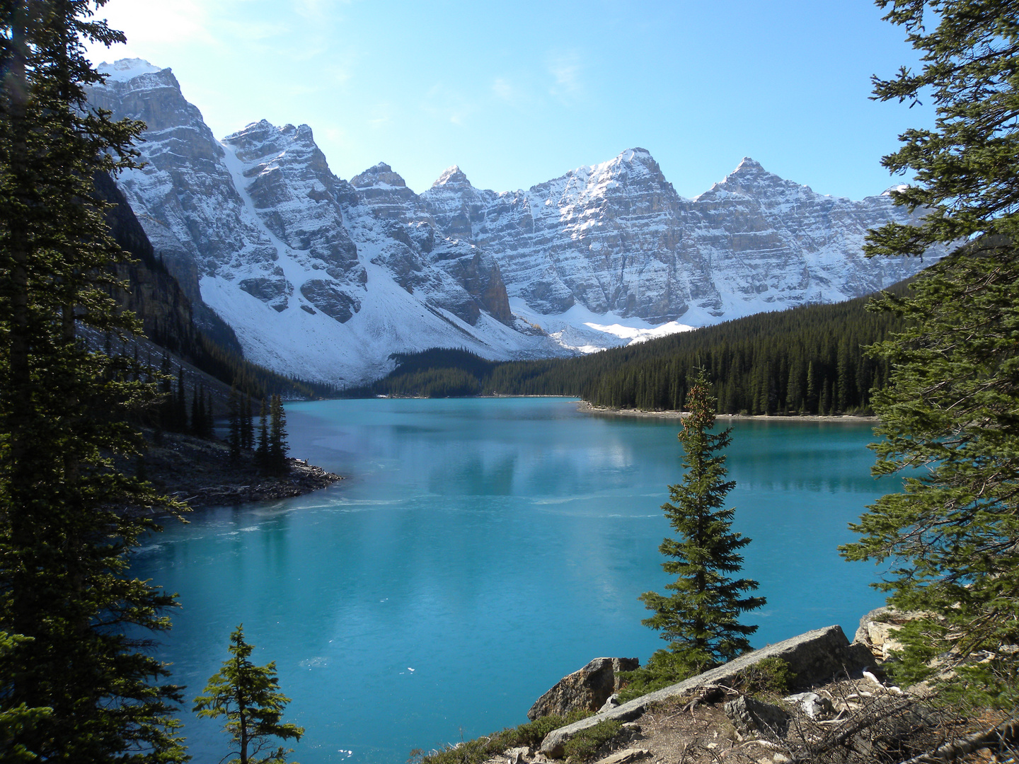 Moraine Lake.Alberta.Canada.