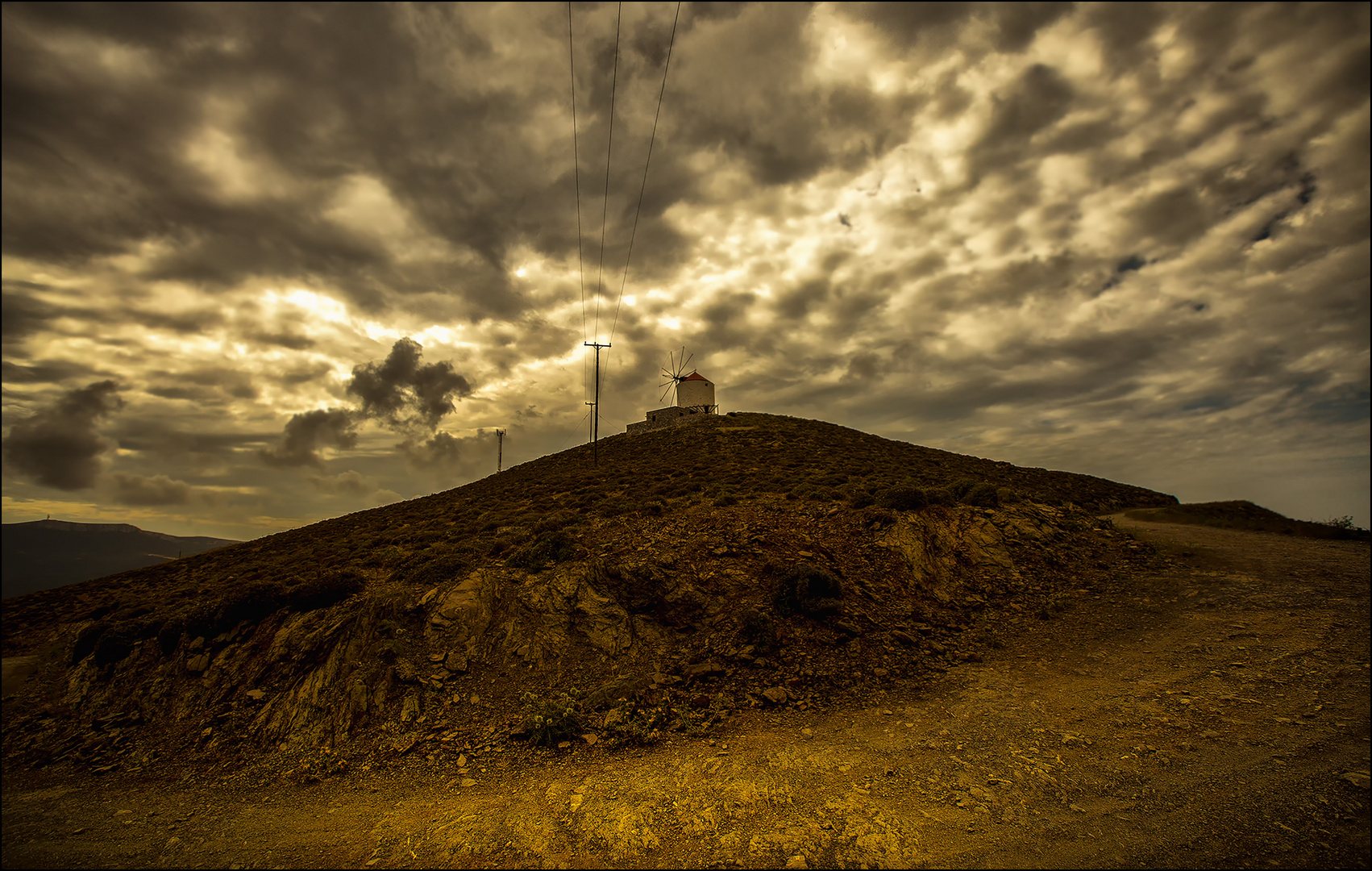 Morbider Himmel ueber Astypalea