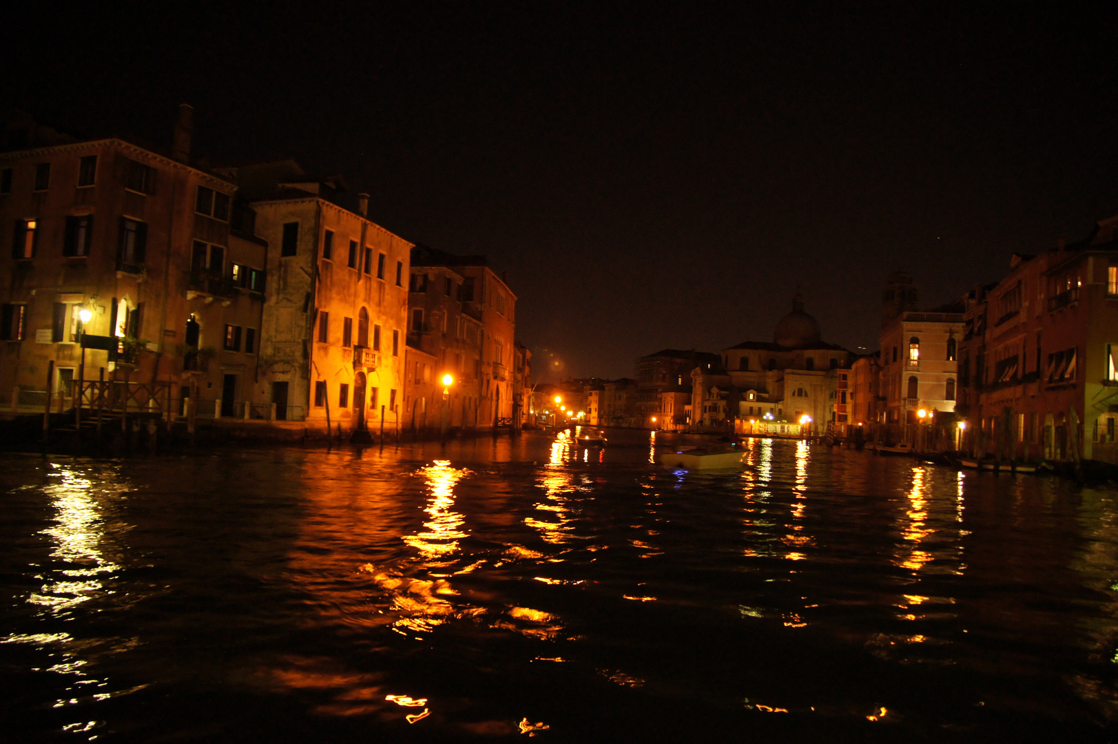 Morbides Venedig bei Nacht