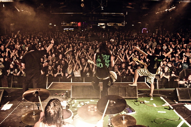 More than Crossed - Emil Bulls xMas Bash 2011 - Crowd