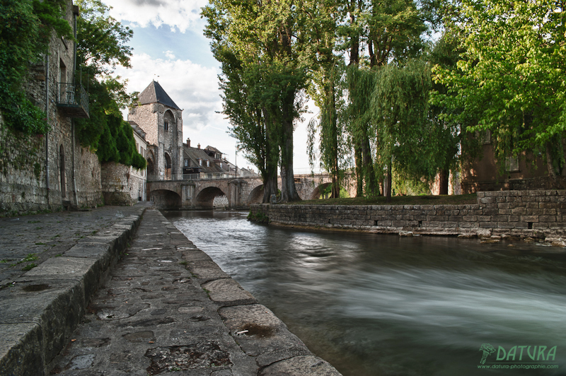 Moret