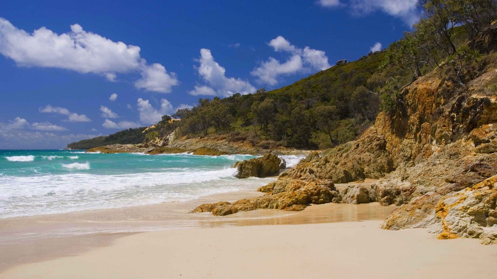 moreton island, honeymoon bay