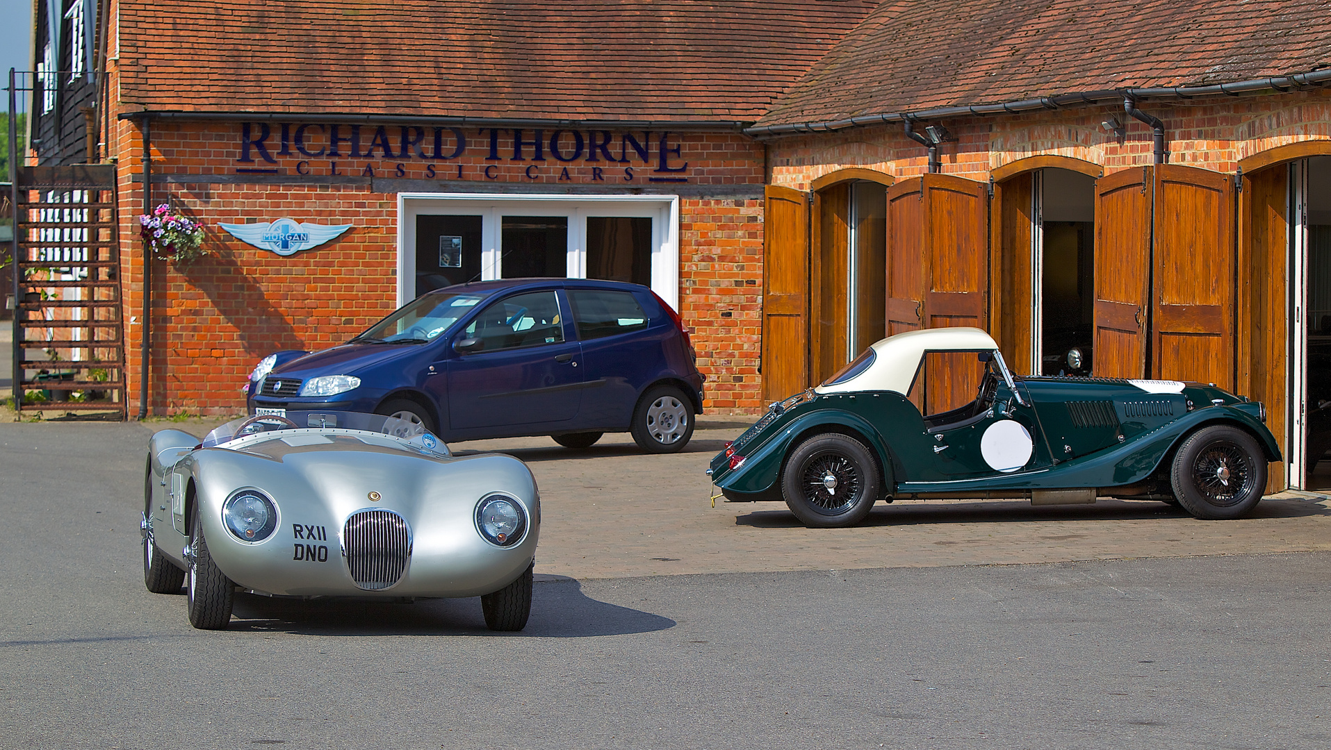 Morgan +4 Competition and Jaguar C-Type by Proteus