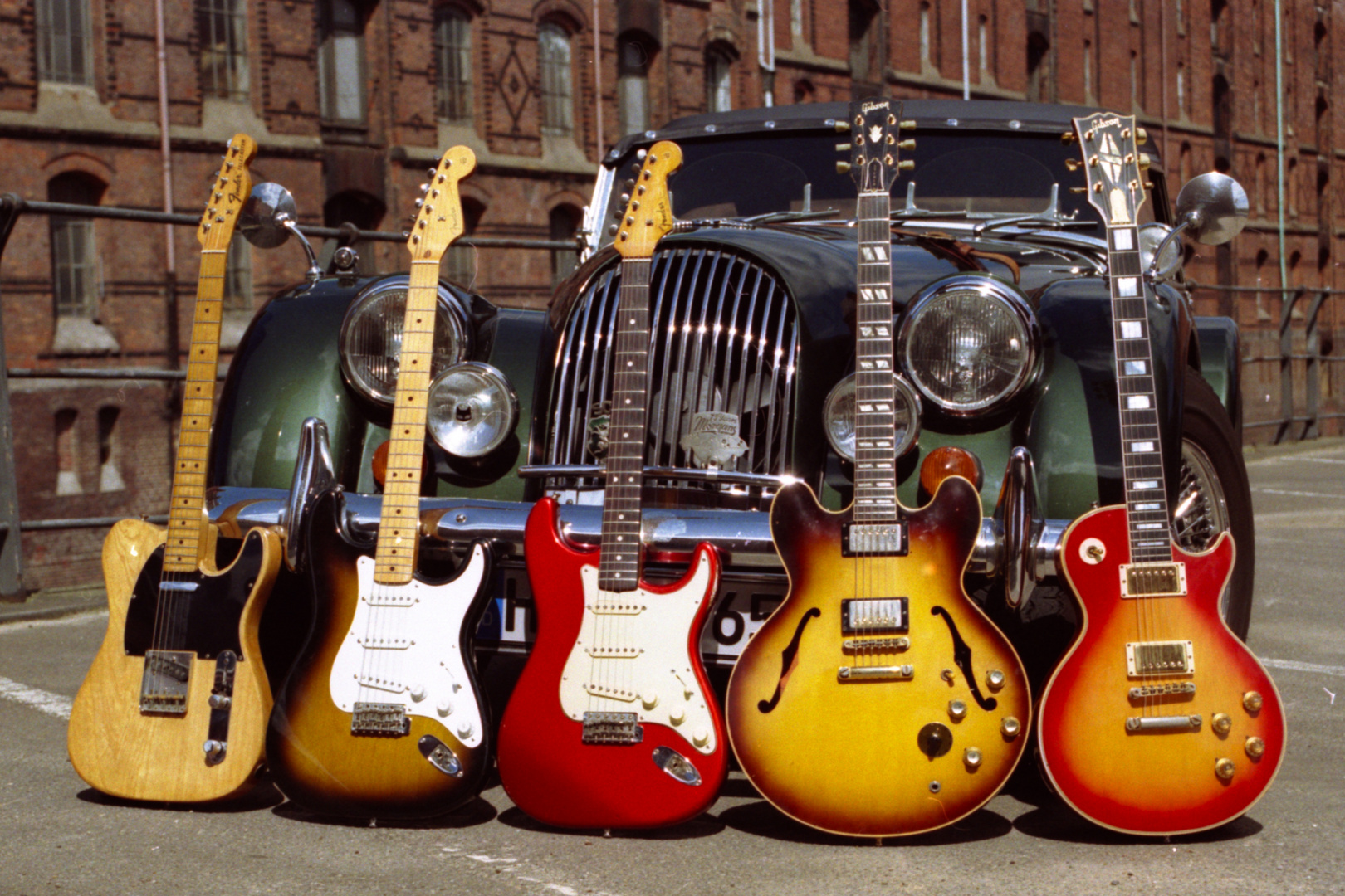 Morgan Plus 8 and Vintage Guitars