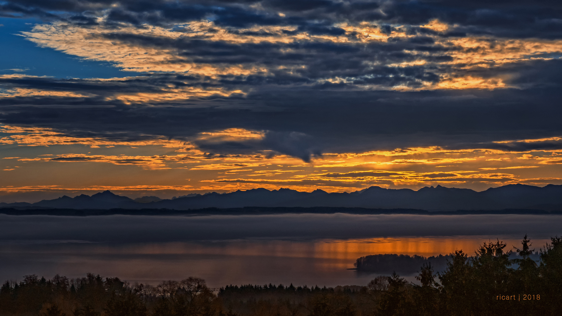 Morgenblick von Ilkahöhe auf Starnberger See