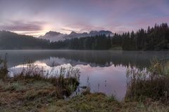 *Morgendämmerung am Geroldsee*