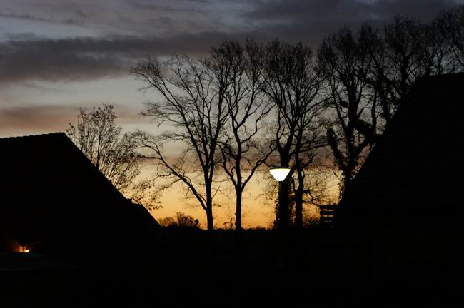 Morgendämmerung aus dem Fenster