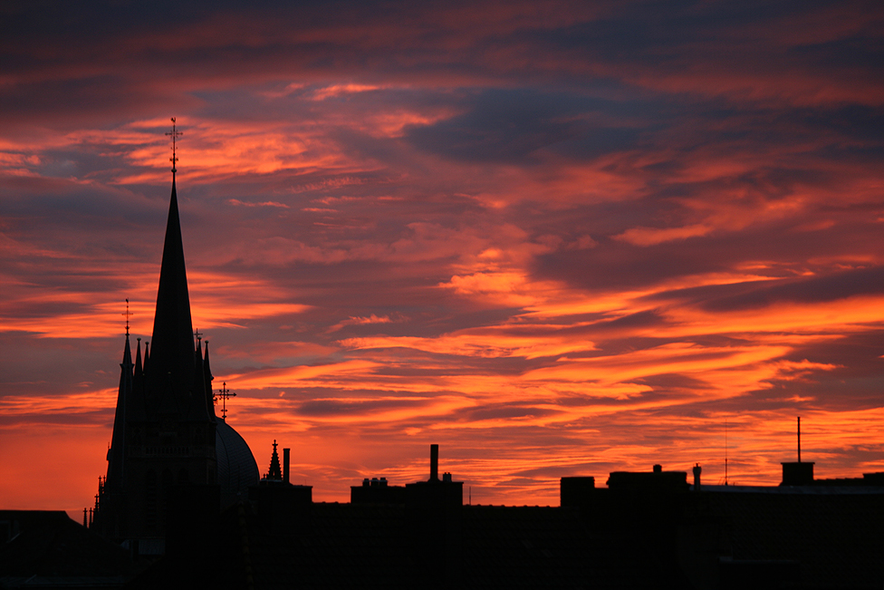 Morgendämmerung über Aachen