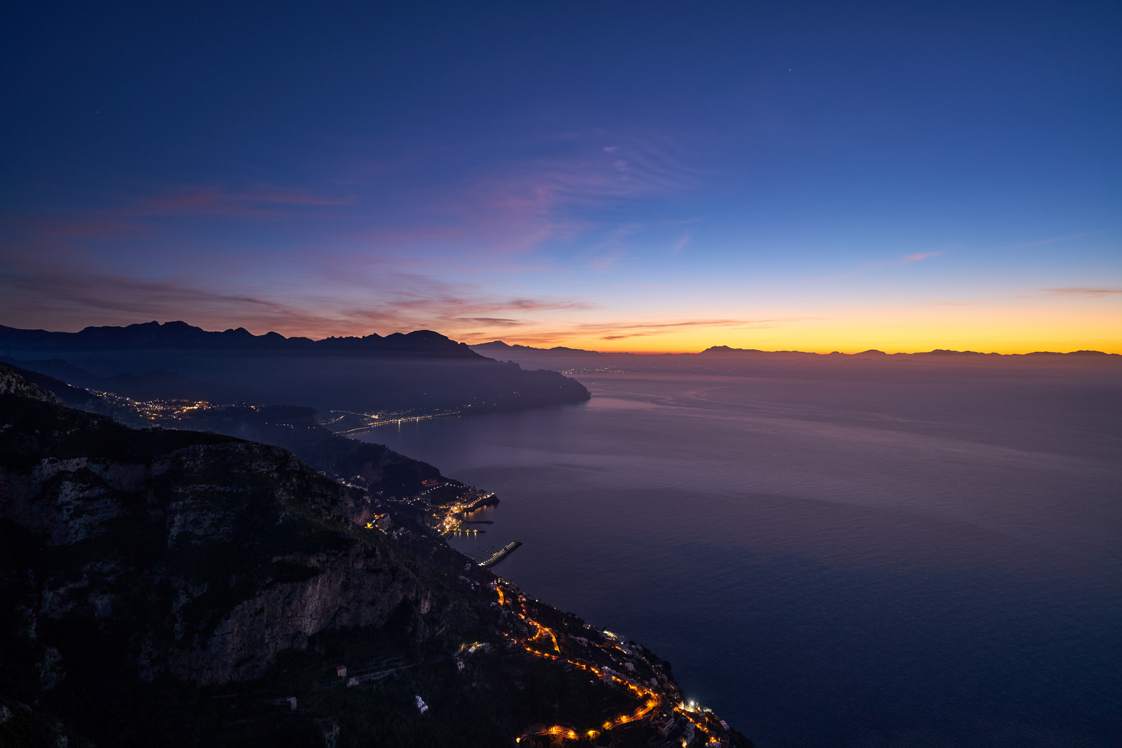 Morgendämmerung über Amalfi