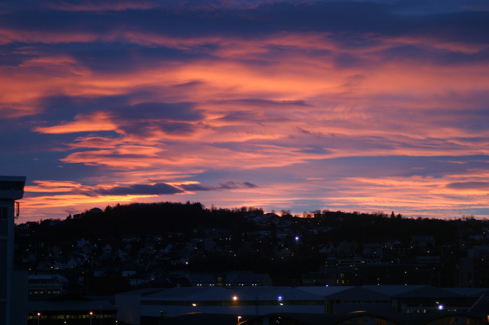 Morgendämmerung über Trondheim