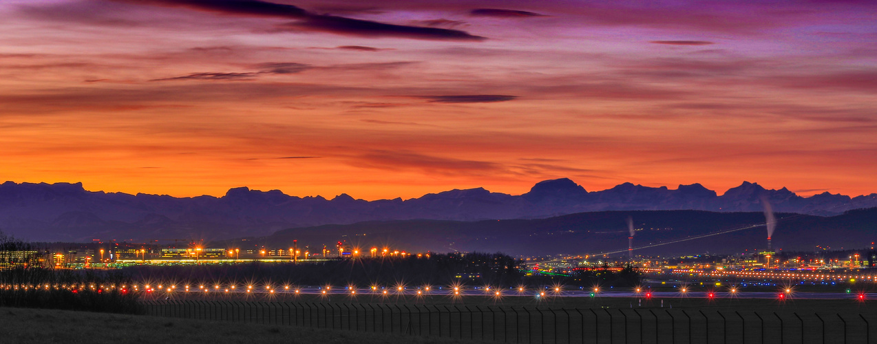 Morgendämmerung über Zürich