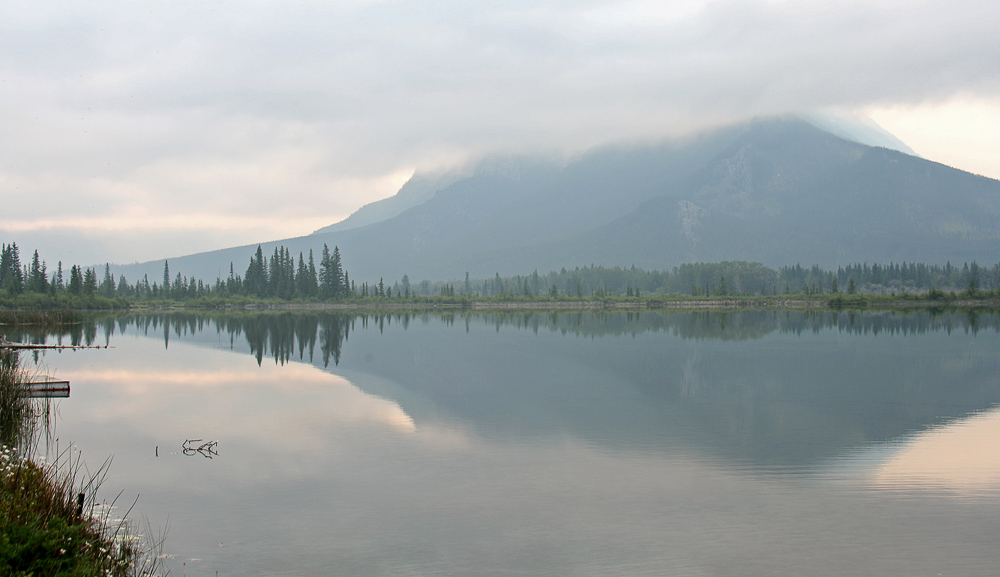 Morgendämmerung - Vermillion Lakes