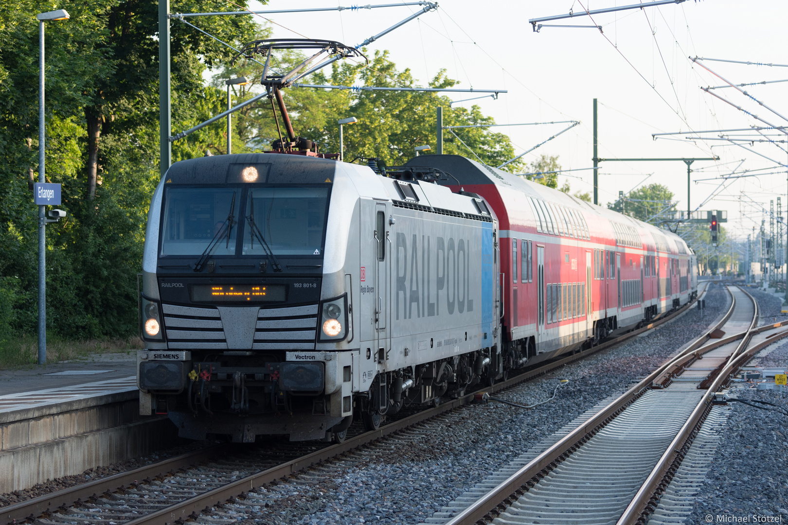 Morgendliche Einfahrt in Erlangen