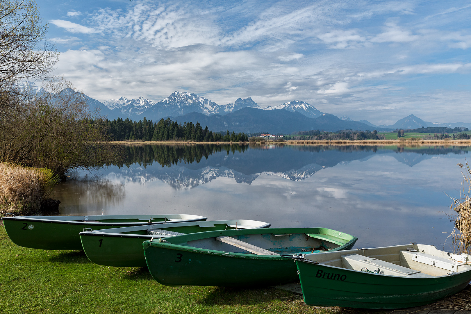 morgendliche Stille am See