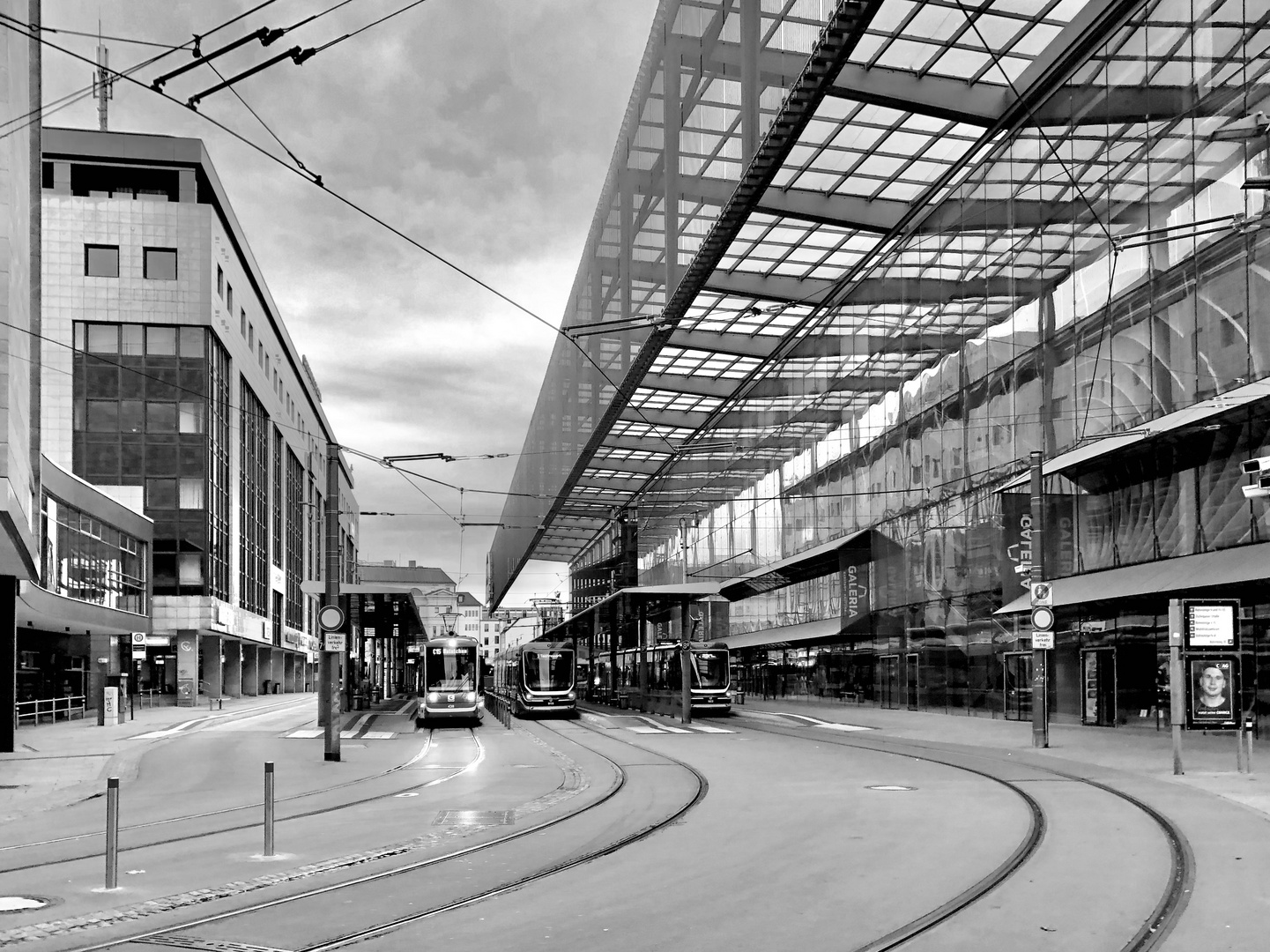 Morgendliche Stille im Chemnitzer Großstadtleben