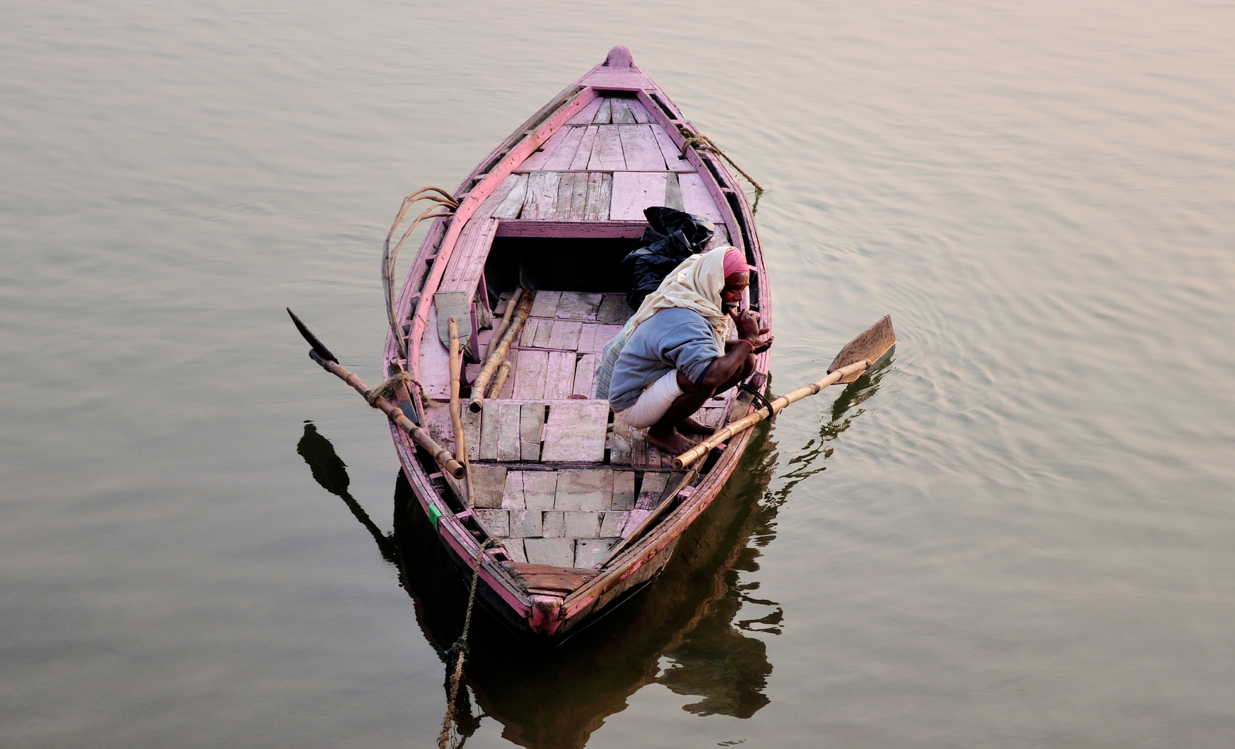 Morgendliche Zahnpflege auf dem Ganges