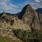 morgendlicher Blick auf die Inka-Ruinen von Machu Picchu in Peru