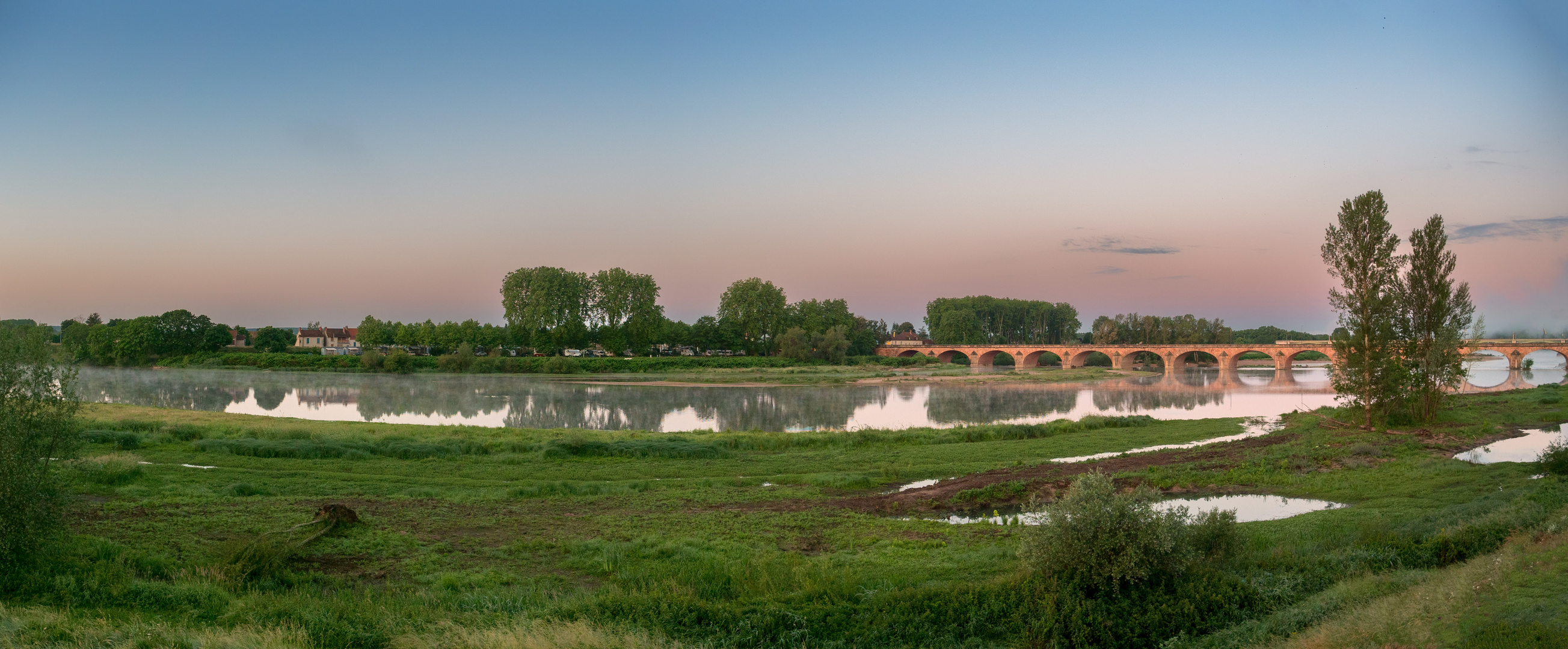 Morgendlicher Blick auf die Loire