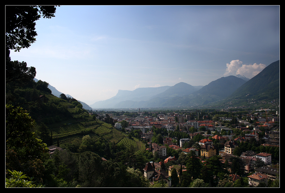 Morgendlicher Blick über Meran