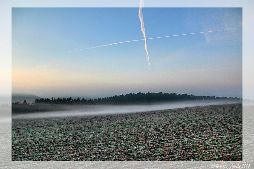 morgendlicher Nebel im Fadenkreuz