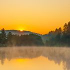 Morgendunst am Badesee