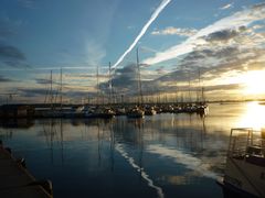 Morgenerwachen am Hafen       Morning awakening at the harbor