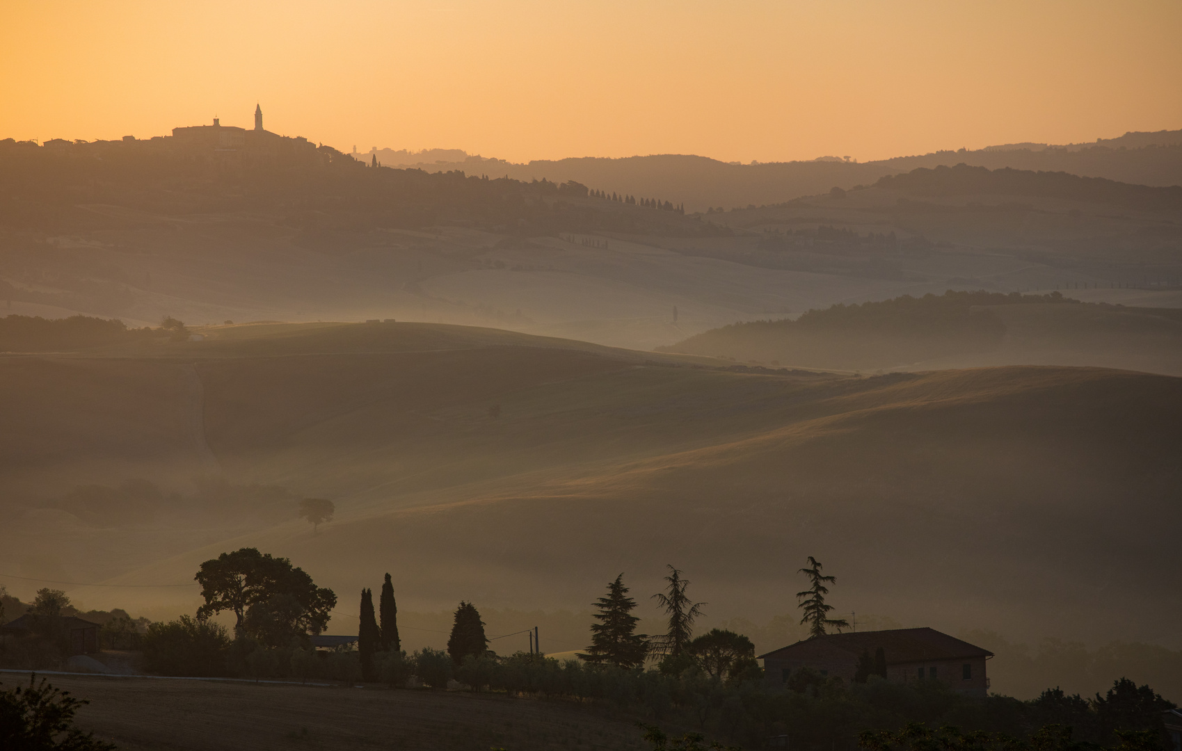 Morgenerwachen im Val d'Orcia