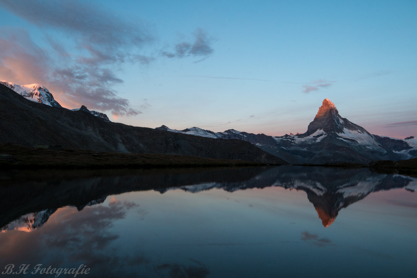 Morgenglühen am Matterhorn!
