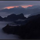 Morgenglühen über den Wolken