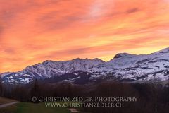 Morgenglühen über der Surselva