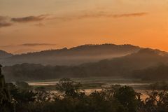 Morgengrauen am Rio Chagres...