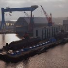 Morgengrauen - Werft in Kiel