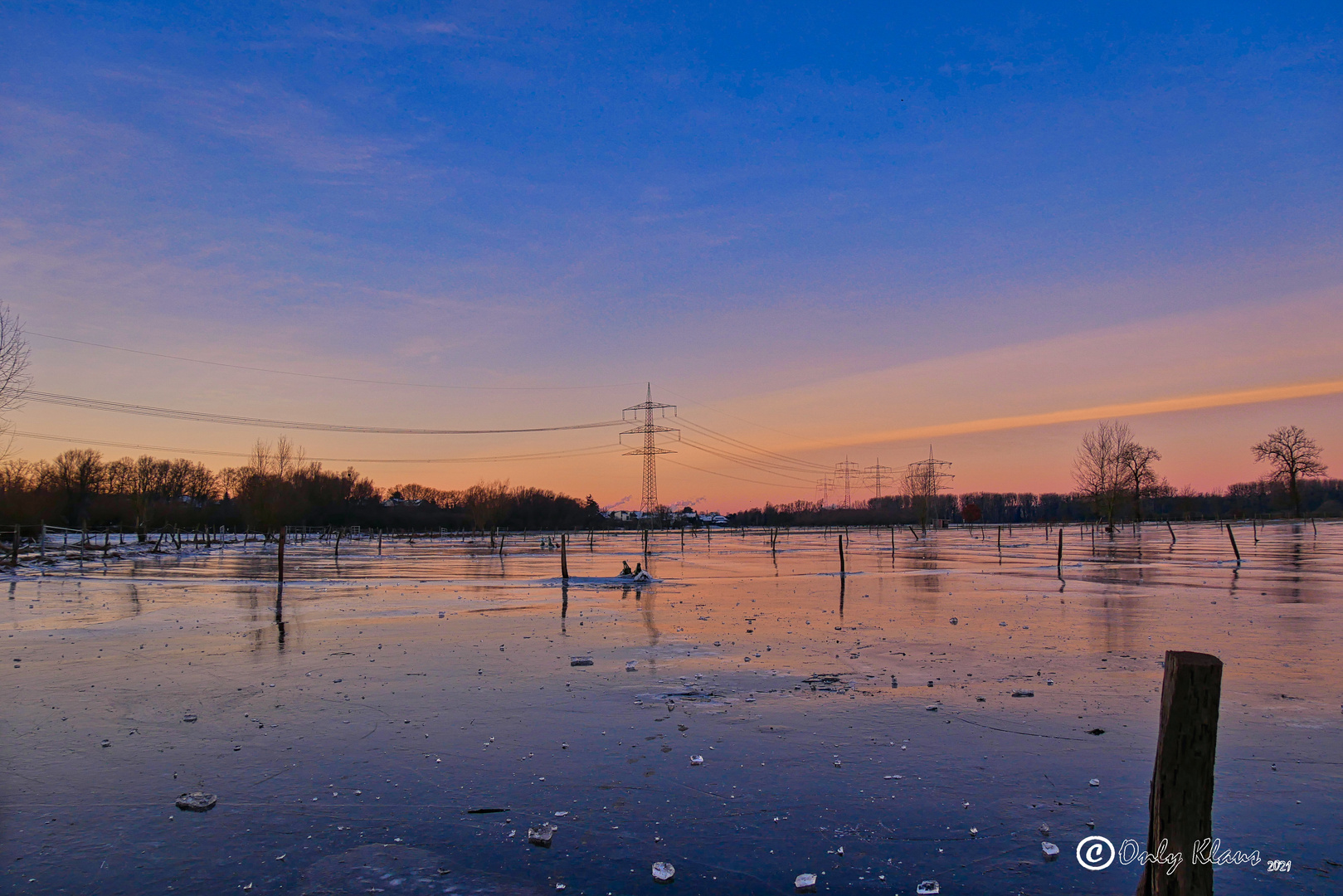 Morgenhimmel auf Eis serviert