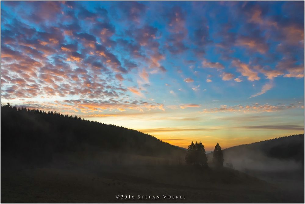 Morgenhimmel über dem Wittgensteiner Land