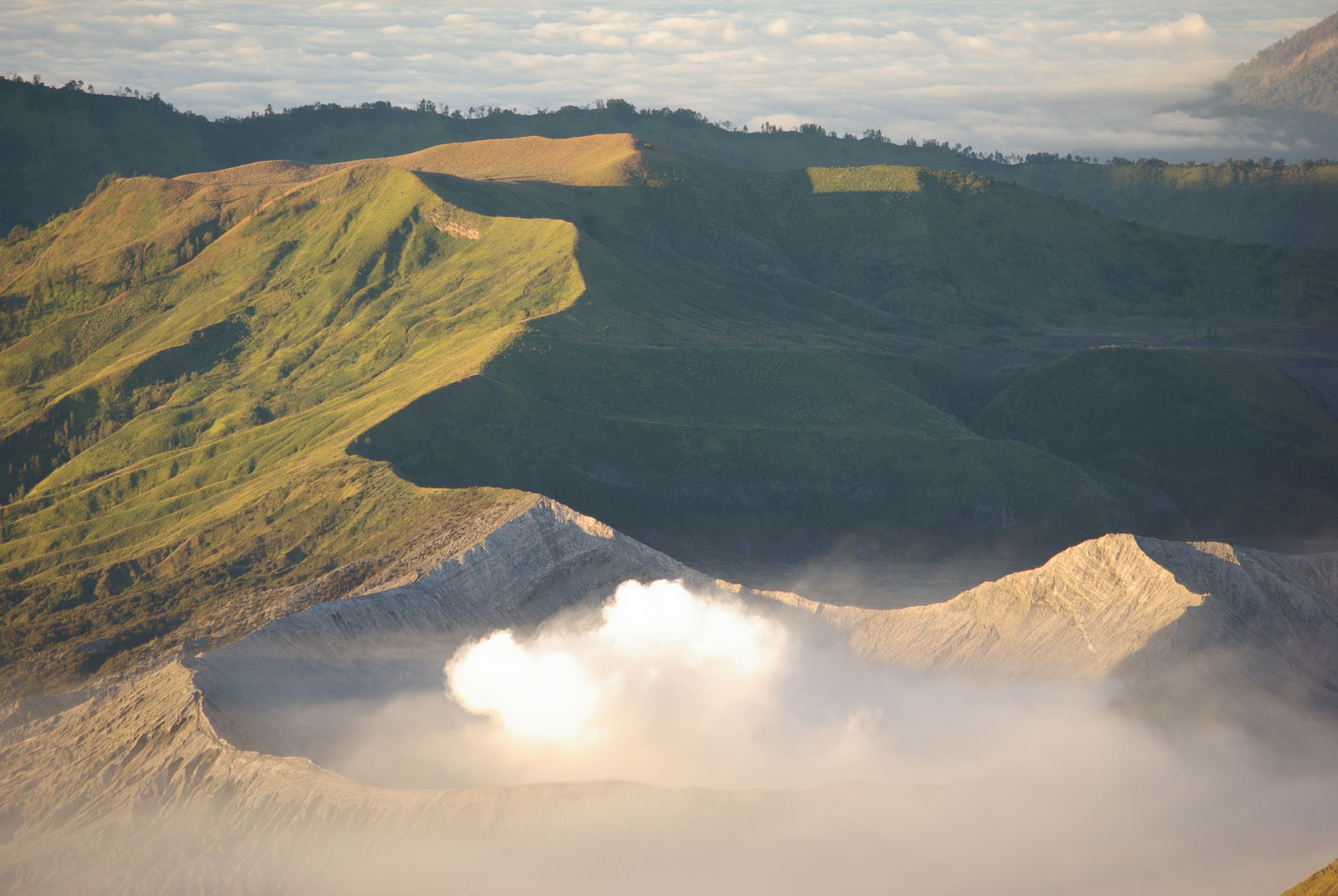 Morgenlicht am Vulkan Bromo/Java