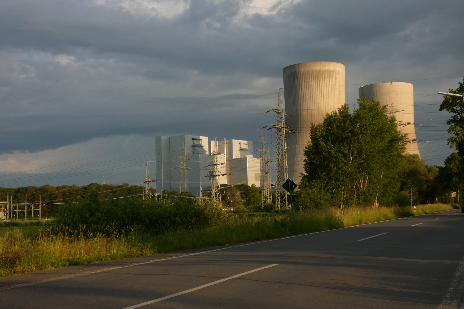 Morgenlicht auf dem RWE Kraftwerk in Hamm-Uentrop